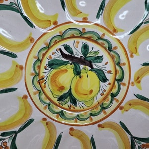 Piatto Portauova di Ceramica Siciliana Dipinto a Mano con Limoni Le Ceramiche di Ketty Messina immagine 3