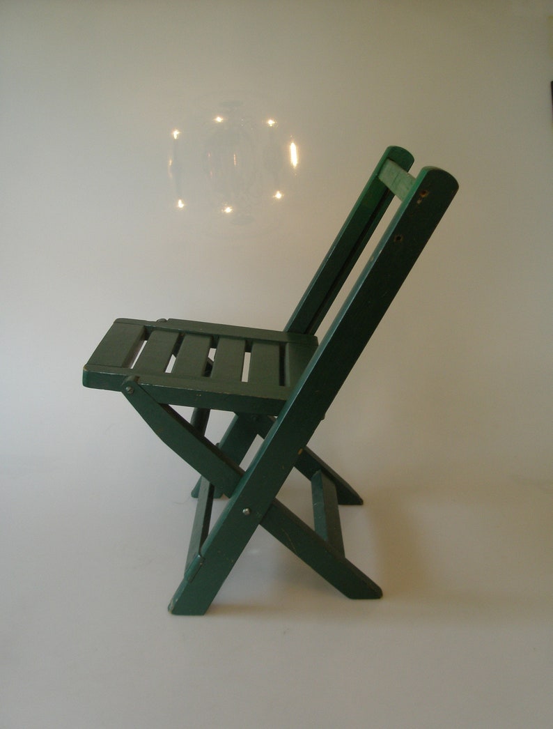 Wooden Green Childs Picnic Chair Plant Stand Antique Wood Design Vintage Folding