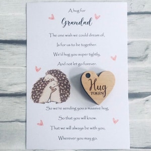 Grand-père vous manquez jeton de câlin cadeau attentionné. câlin de poche.  cœur en bois. petit câlin. Souvenir pour l’être cher. Je pense à toi