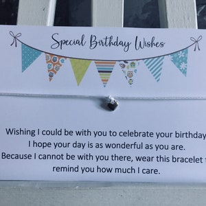 Gefeliciteerd. Speciale verjaardag. Mooie wens armband aandenken. Bind deze armband om je pols, als hij breekt doe dan een wens.