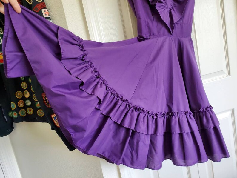 Vintage 50s rockabilly square dancing swing dancing purple dress ruffled swing dress image 4