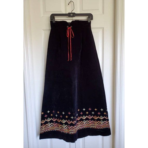 Vintage 60s JCPenney velvet embroidered maxi skir… - image 1