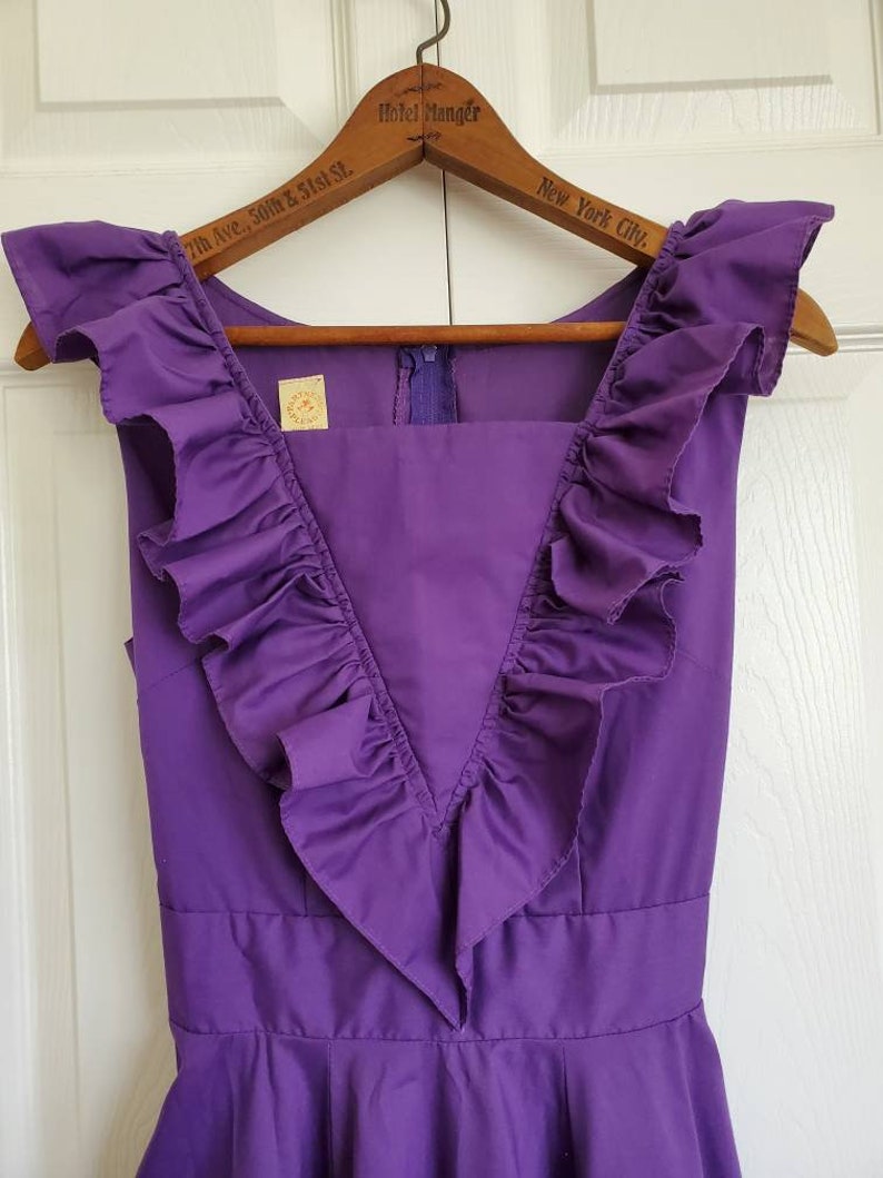 Vintage 50s rockabilly square dancing swing dancing purple dress ruffled swing dress image 3