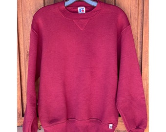 Vintage 90s Russell Athletic Plain Maroon Sweatshirt Size Medium Burgandy Pullover Cozy Crewneck Basic 1990s Minimal Athleisure Normcore