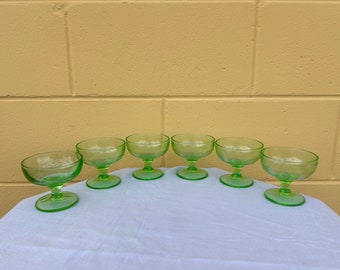 Vintage Set of 6 1930s Green Colored Wine or Sherbet Glasses, Depression Glass