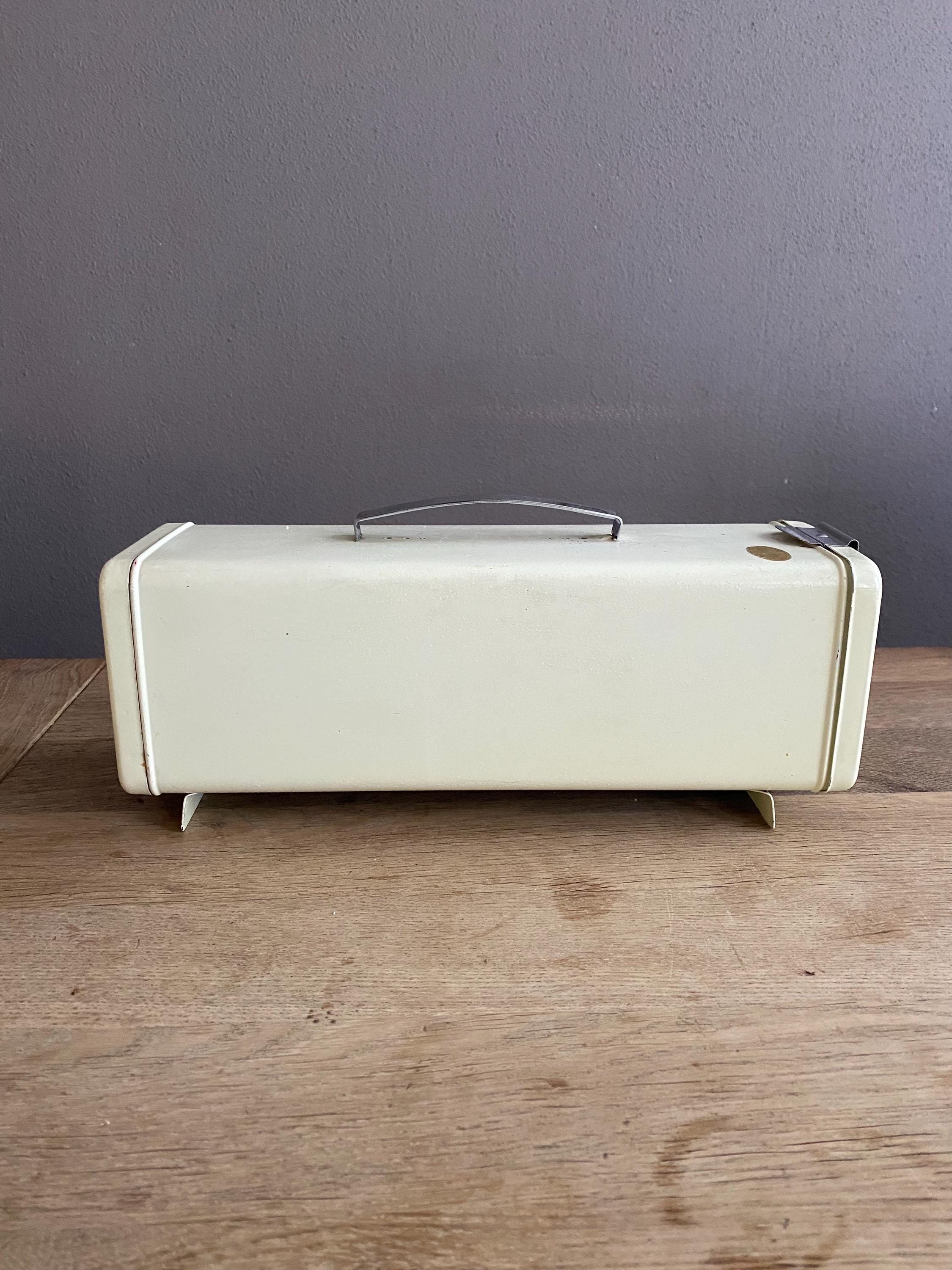 Vintage Bread bin beige vintage 1970s cannister, kitchenware storage tin, Ginger bread "ontbijtkoek" organizer