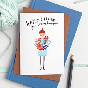 Lustige Geburtstagskarte für Sie, Happy Birthday für Mama, Geburtstagskarte mit Blumenmuster für liebe Menschen, lustige Geburtstagskarte von Katy Pillinger