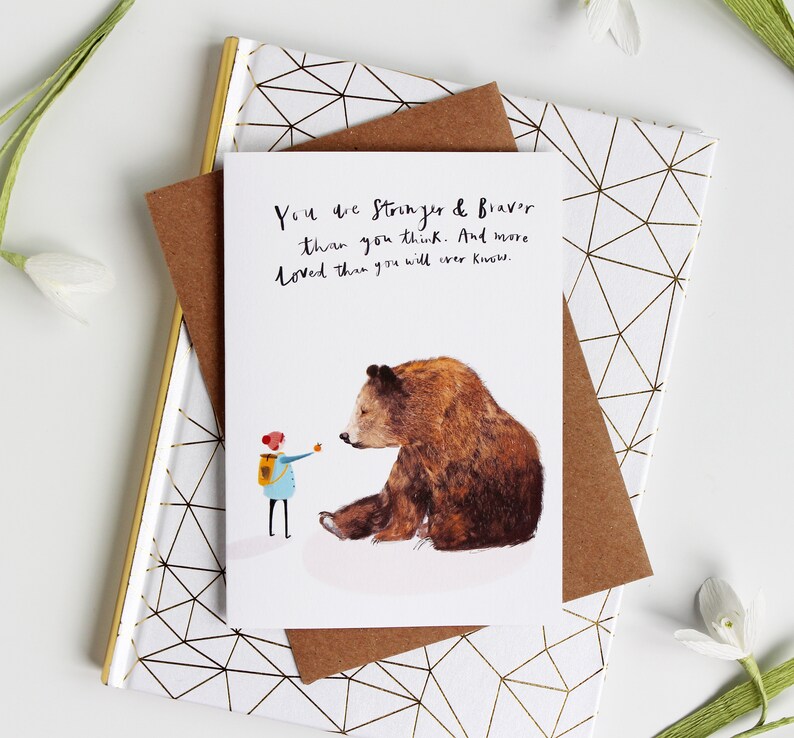 Carte d'amour illustrée Strong & Brave - Carte de pensée pour vous, Carte de rétablissement, Carte d'amour, Carte d'amitié motivante, Grizzly image 6