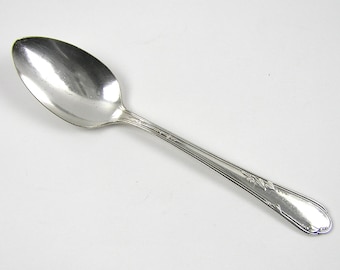 8 inch Pierced tablespoon Meadowbrook WM A Rogers A1 serving spoon solid silverplate
