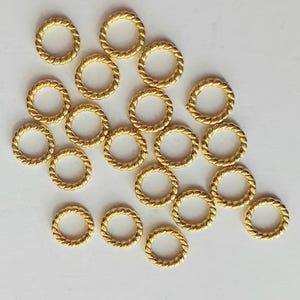 20 gold plated closed jump rings - 10mm diameter, 6.8mm hole size - 2mm thickness - stitch markers - gold plated jump ring