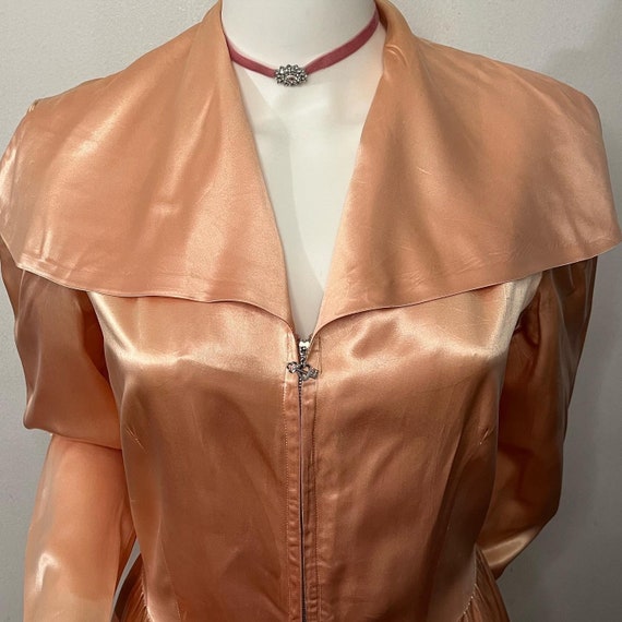 Curvy• Gorgeous 1940s liquid rayon satin hostess … - image 7