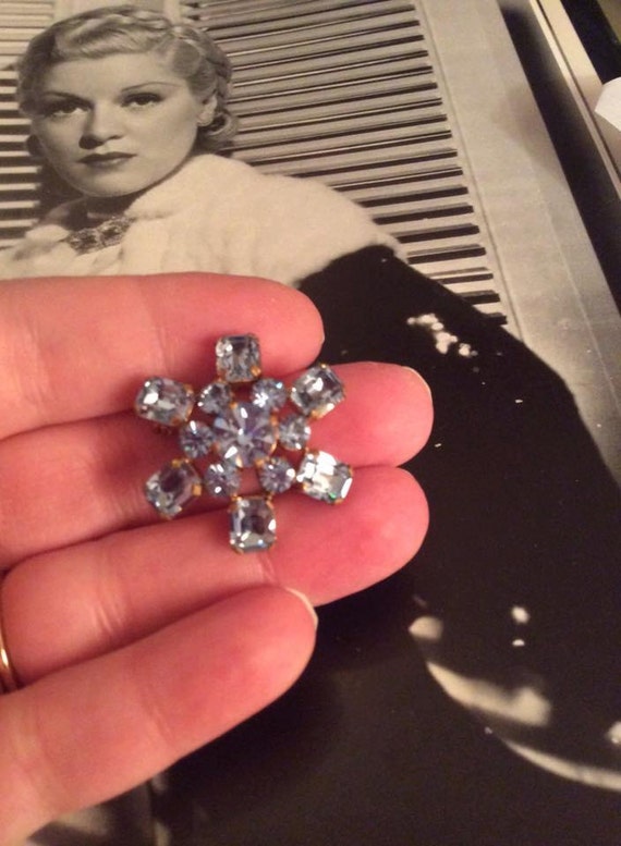 Vintage 1950s Brooch Pin Light Blue Stones Made I… - image 3