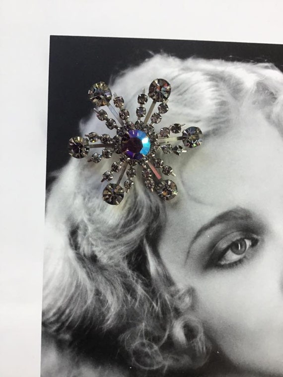 Vintage 1950's 1960's Brooch Pin Snowflake Light … - image 2