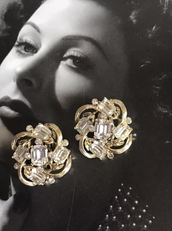 Vintage 1950's 1960's Clipon Earrings Signed *Kra… - image 1