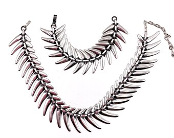 Vintage 1950's 1960's Necklace Bracelet Matching Set Bright Silver COLOR Boomerang Atomic Look