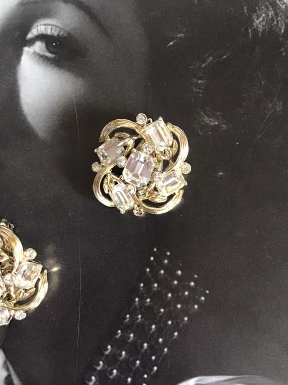 Vintage 1950's 1960's Clipon Earrings Signed *Kra… - image 5