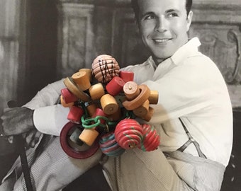 Vintage brosch från 1930-talet, sällsynt, art déco-eran, träpärlor och celluloidkedja, unik brosch