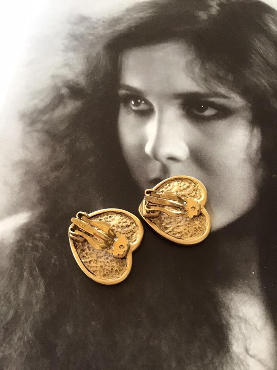 Vintage 1960's Clip On Earrings Heart Shape With … - image 7