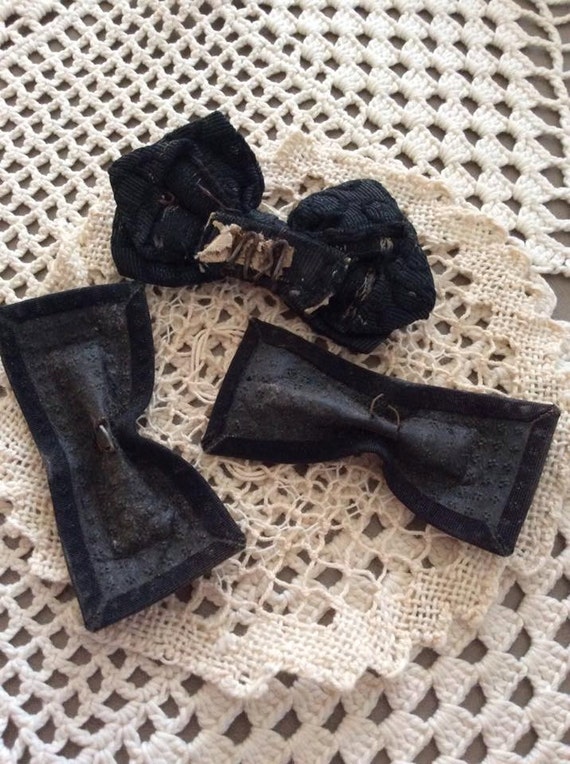 Vintage 1930s 1940s Shoe Clips Bows Black Set Of … - image 3