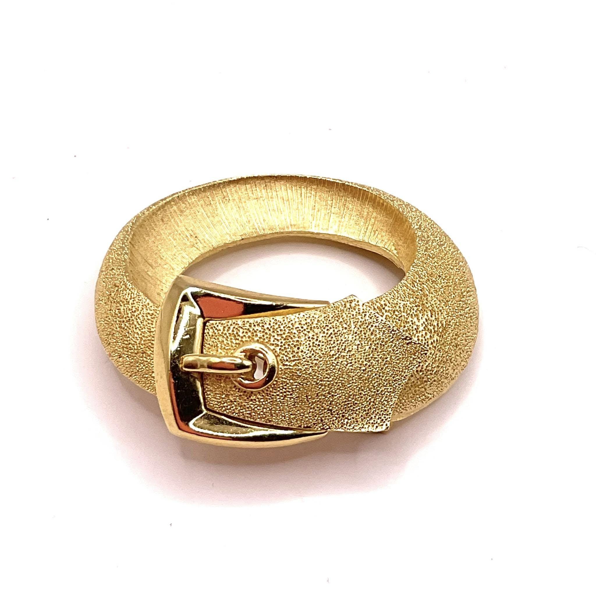 Trifari Belt - Etsy