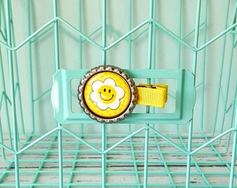 Yellow Smiling Daisy Bottle Cap Hair Clip/Baby Hair Clips/Infant Hair Clips/Toddler Hair Clips/Child Hair Clips