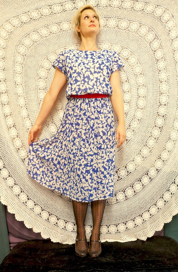 1980's Day Dress - Nana / City / Work Frock - City