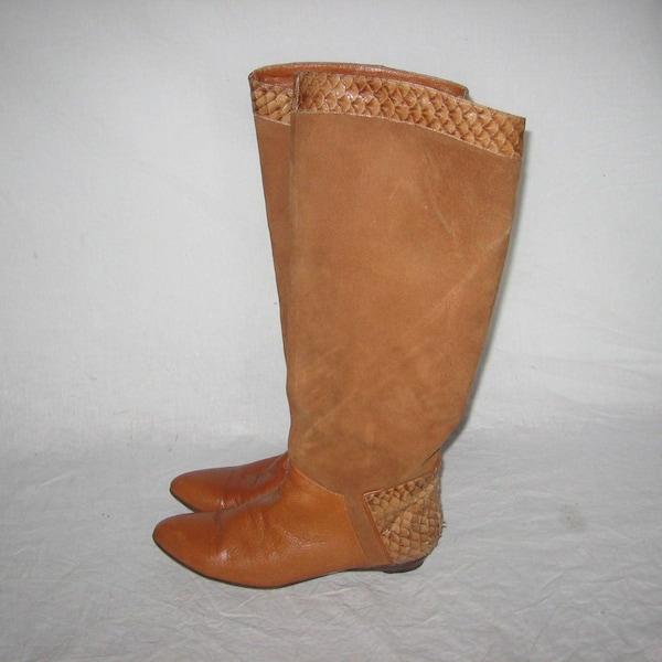 VTG Candella NYC Suede Leather Reptile Skin Color Block Lt. Brown Low Wedge Heel High Low Slanted Pull On Slouchy Hippie Boho Boots Size 6.5