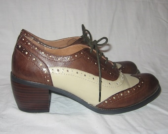 VTG Miz Mooz Brown Beige Color block Lace Wing Tip Perforated Eyelet High Chunky Platform Heel Oxford Funky Retro Leather Shoes Size 8