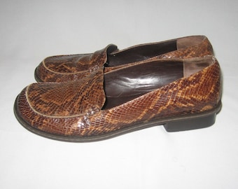 Mocasines Oxford vintage de piel de serpiente, estilo bohemio, hechos en Italia, de Via Spiga, en tonos marrón reptil, talla 9 1/2 M