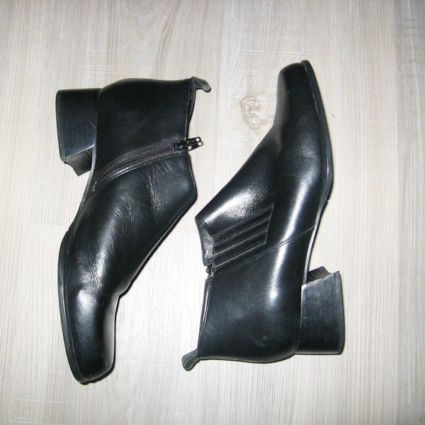 Vintage riveté par Lee « Tucker » fabriqué au Brésil en cuir noir supérieur gros talon fermeture éclair latérale motard hipster grunge goth bottines 8 1/2 M