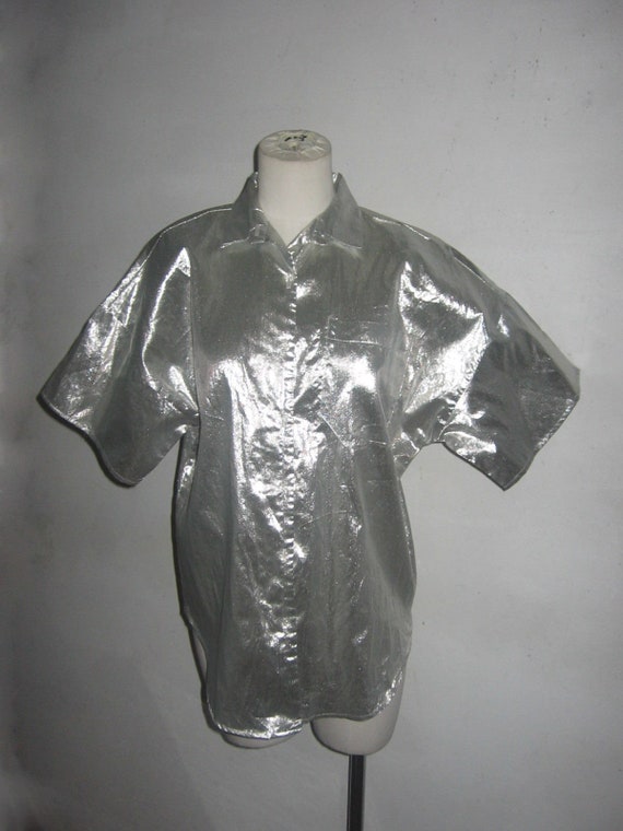 Black Medium Hemline Shoulder Pads Shirt//Blouse