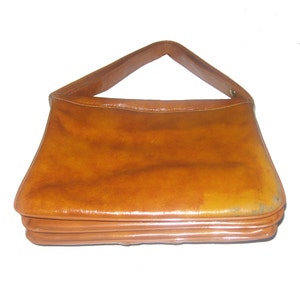 Vintage Tan Gold Metal Flap Closure Multi Compartment Shoulder Strap Hippie Boho Disco Mod Vinyl Handbag 8 H x 9 3/4 L x 5 W image 5