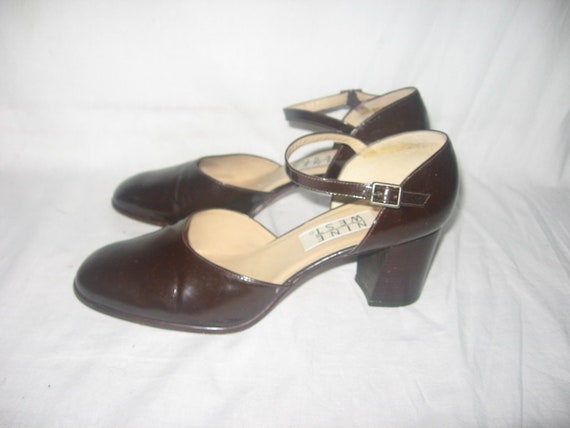 Nine west hotsell mary jane heels