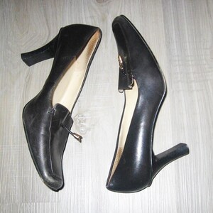 Vintage Anne Klein AK2 Black Brown? High Fashion Stylized Heel Square Toe Classic Leather Shoes Size 7 1/2 M