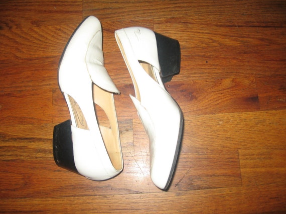 Vintage Zeit Geist Made In Italy White Cut Out Bl… - image 3