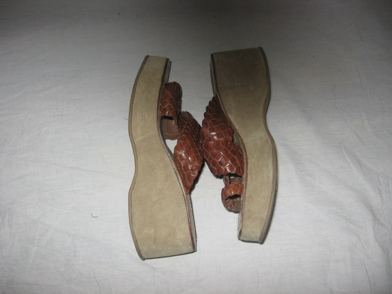 VTG Sunflowers Made Brazil Brown Beige Woven Criss Cross Strap Cut Out Thong High Wedge Heel Boho Grunge Suede Leather Sandals Shoes Size 10