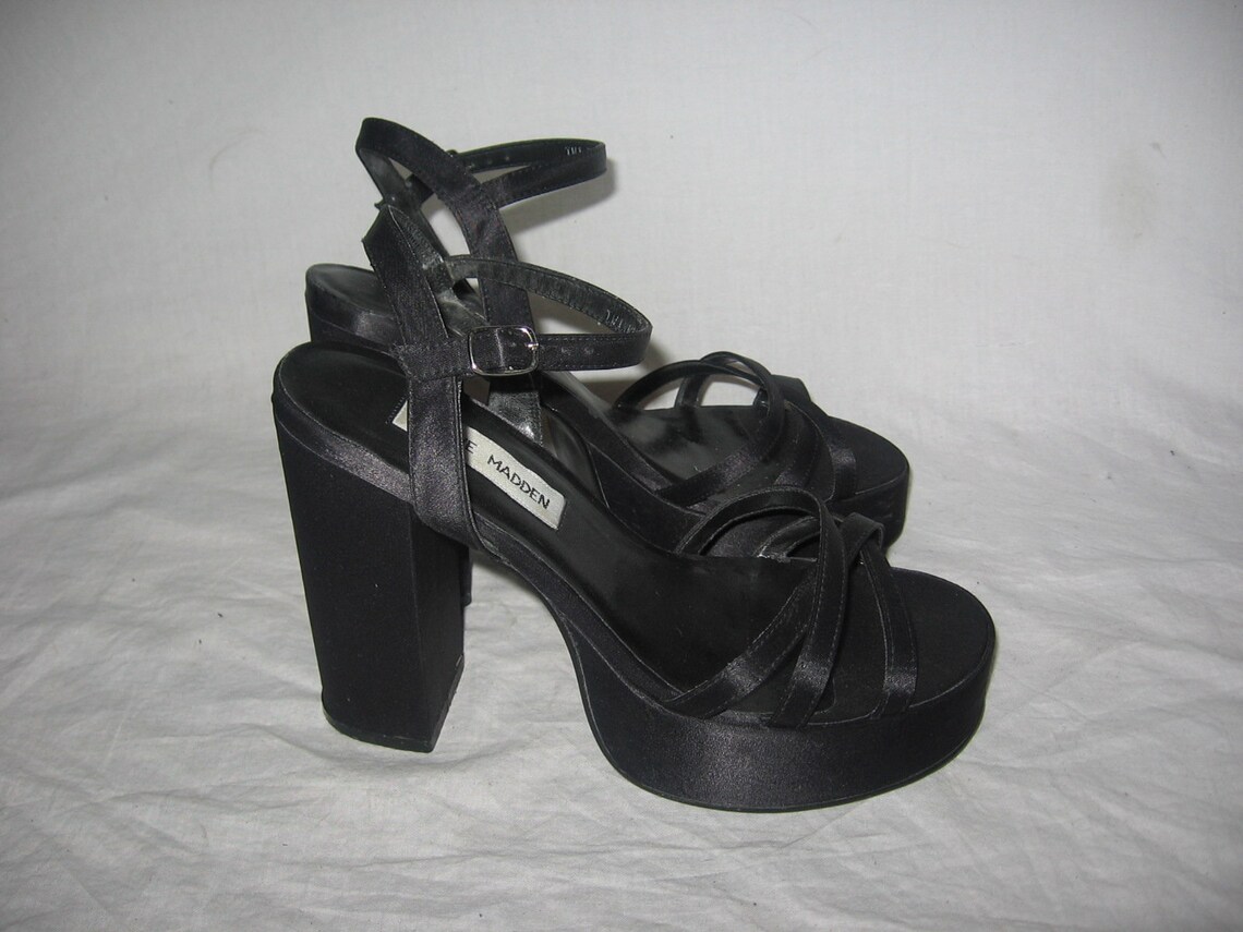 twinkle pump steve madden