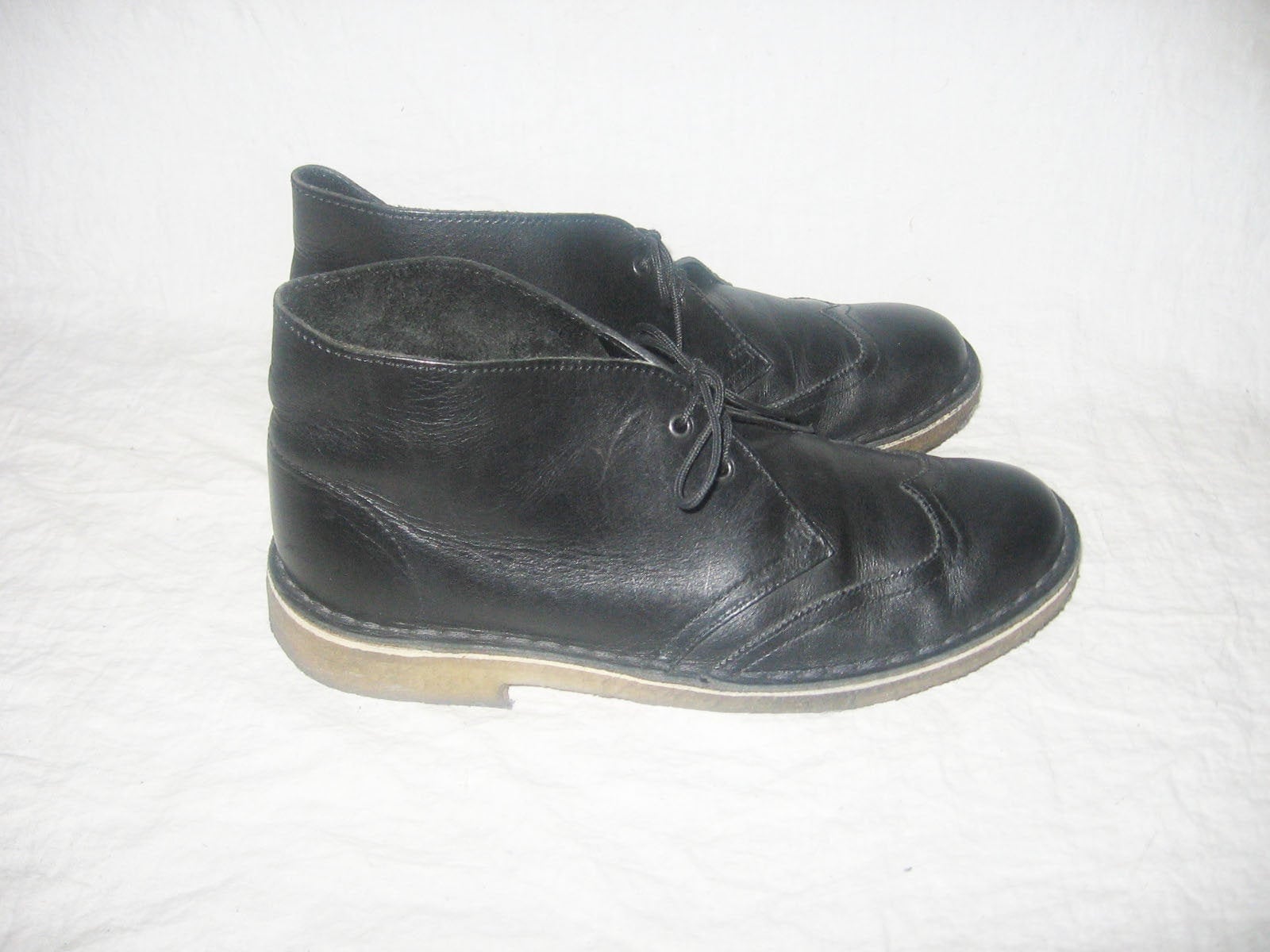 Vintage Clarks Originals Desert Boots Black Ankle High Laced up