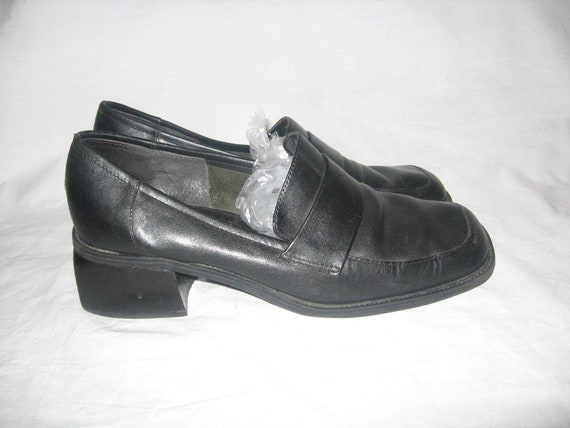Vintage lofers  slipons size 9 1/4 Amazon.com | XYD Women Vintage Slip On Loafers Chunky Block  main image 4