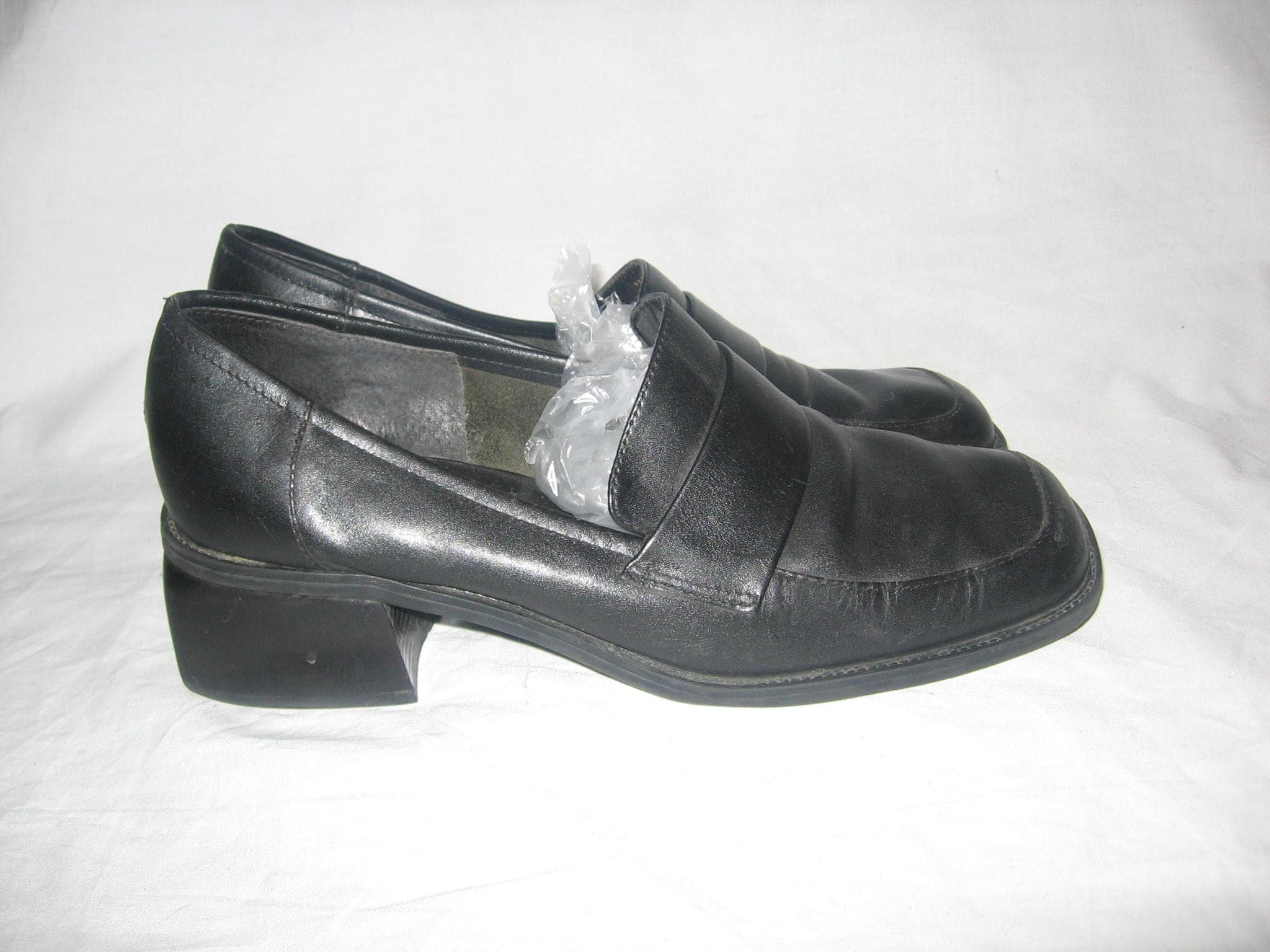 VTG Hillard and Hanson Black Chunky Low Hard Heel Rubber Sole