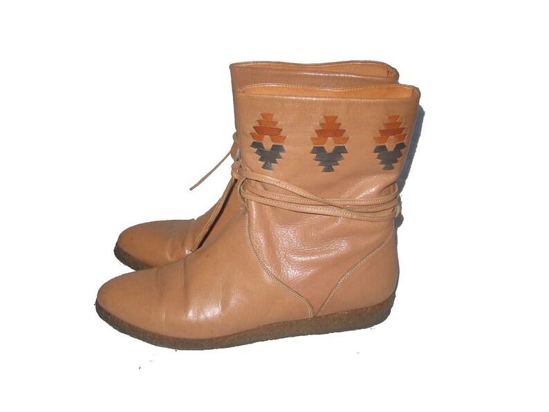 VTG Designer Moya Bowler Beige Multicolor Ethnic Rubber Wedge 1 Low Heel Tie Up Pullon Grunge Boho Leather Above Ankle Booties Boots Shoes image 1