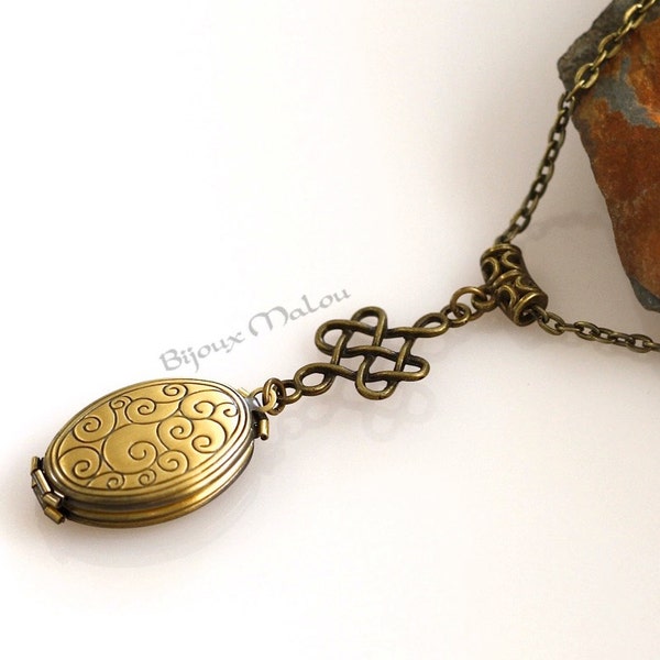 Family Picture Locket Oval Locket Celtic Knot Celtic Necklace Long Multiple Picture Locket locket Victorian Bronze Antiqued 4 Photos Memory