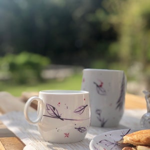 Mug floral, mug café, plumes, porcelaine peinte, tasse café, tasse thé, porcelaine blanche limoges, anniversaire, cadeau crémaillère, jeym image 6