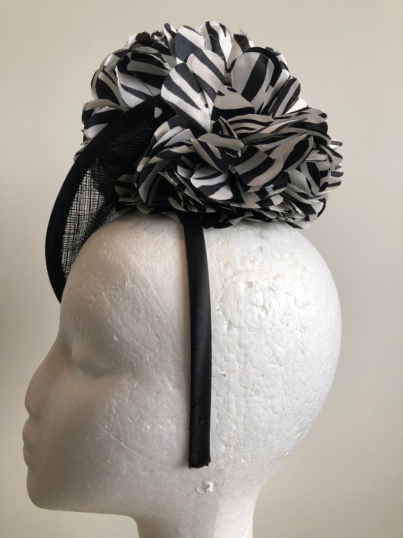 New Black Saucer Fascinator With Black and White Flowers on a Etsy