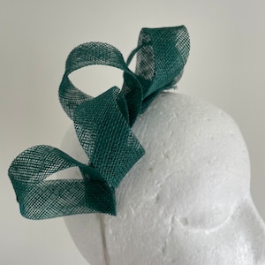 Emerald green loop fascinator on a headband!