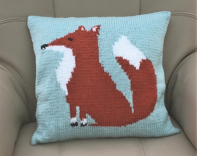 Knitting Pattern for a Fox Cushion using Aran or Worsted Wool, Pillow with a Fox with fluffy white tail, Home Decoration,Knitting Patterns