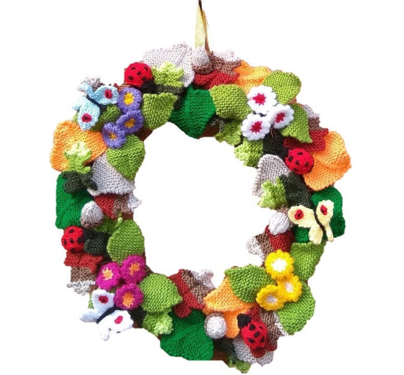 Knitting pattern for Woodland Wreath, Knitted Primroses, Leaves, Acorns, Butterflies, Ladybirds, Everlasting Flower Knitting Patterns image 1