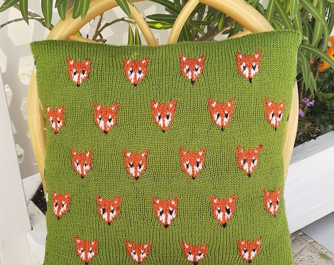 Fox Cushion Knitting Pattern: Double Knit Pillow Cover (Digital Pattern)