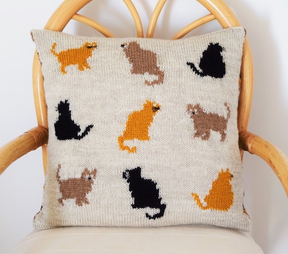 Intarsia Cat Cushion Knitting Pattern (PDF Download)