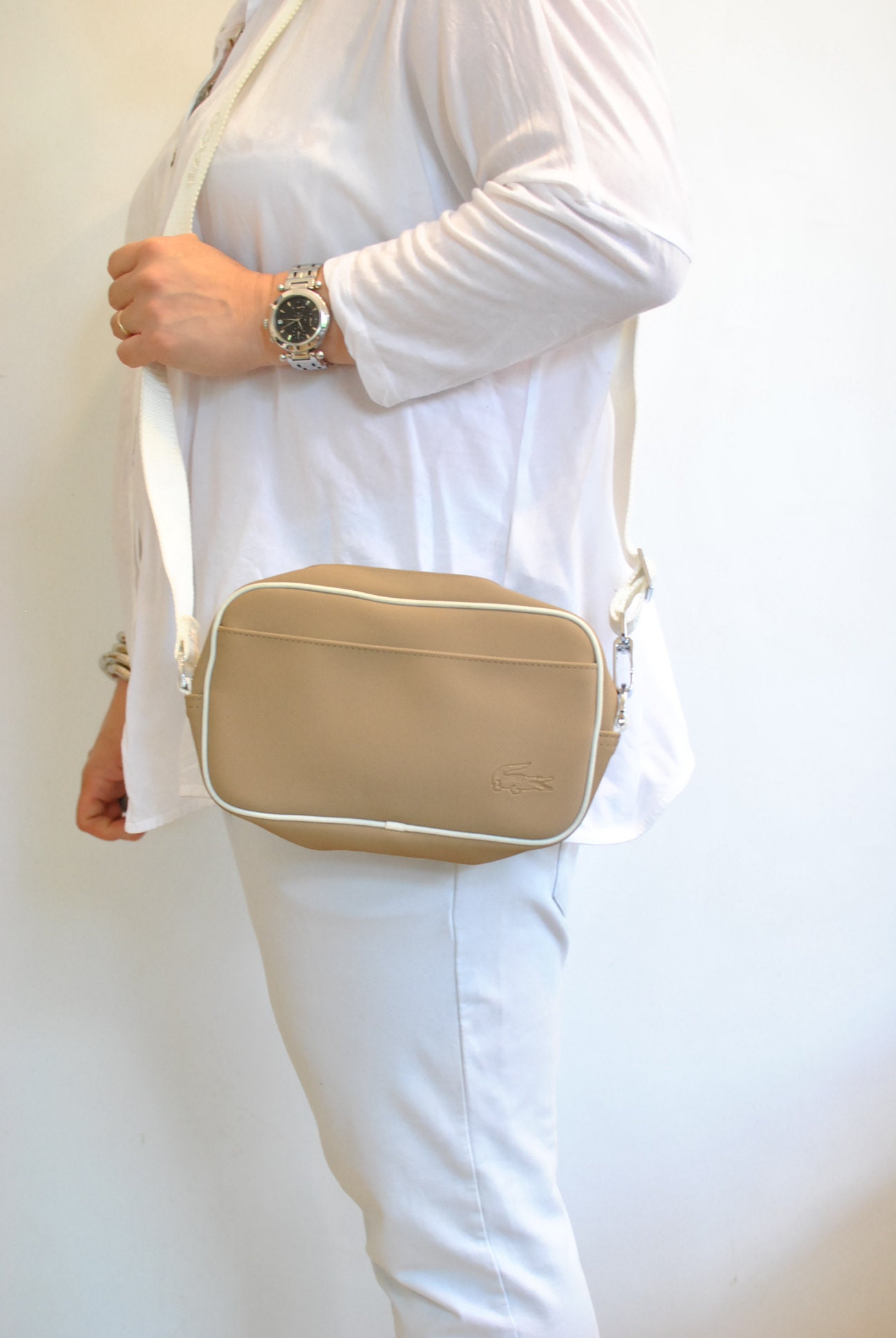 lacoste shoulder bolsa price philippines